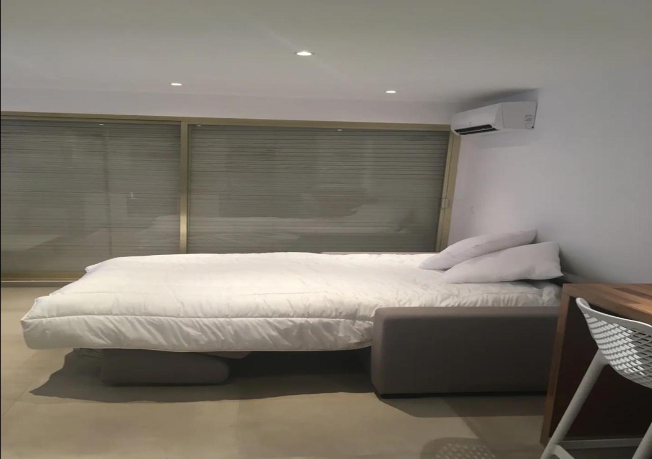 Tres Beau Studio Avec Terrasse, Situe A 100M Des Plages De Juans Les Pins アンティーブ エクステリア 写真